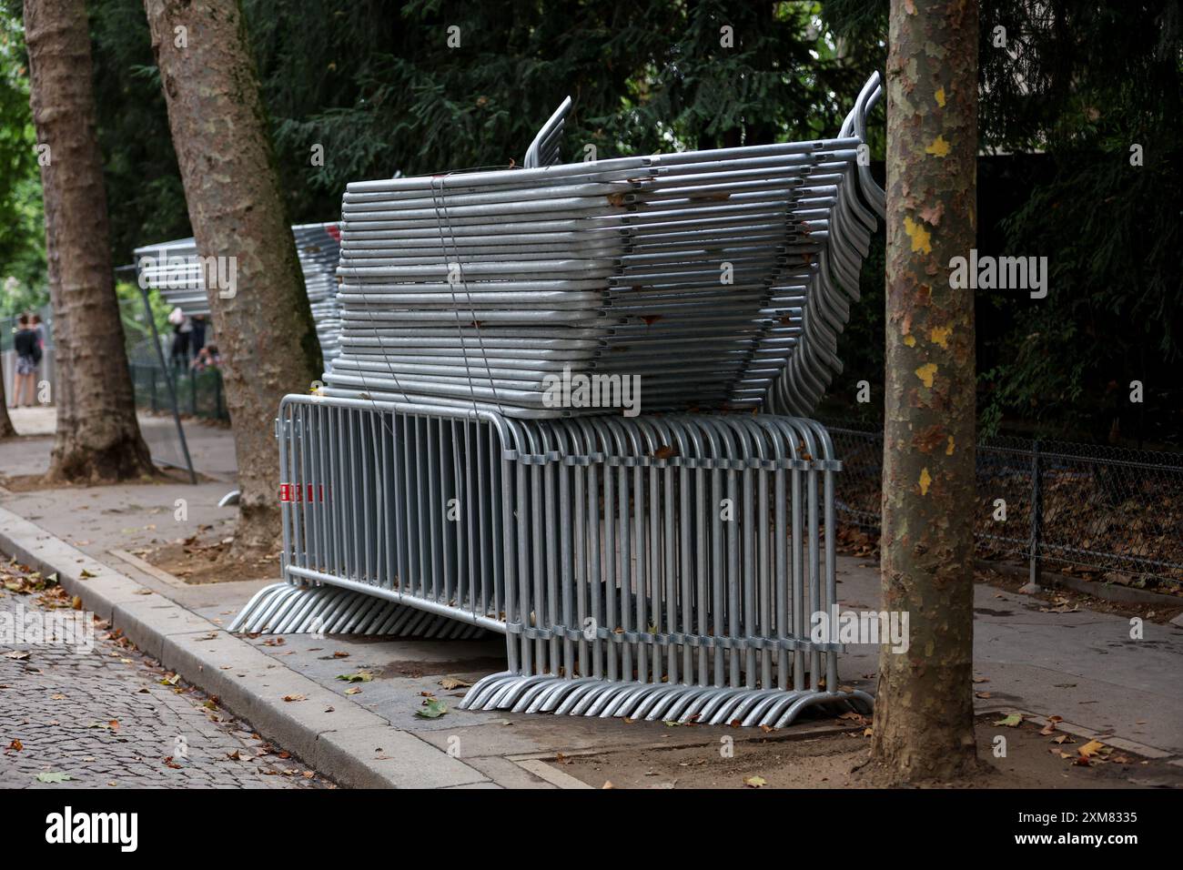 pariz-francuska-26th-july-2024-the-atmosphere-ahead-of-the-opening