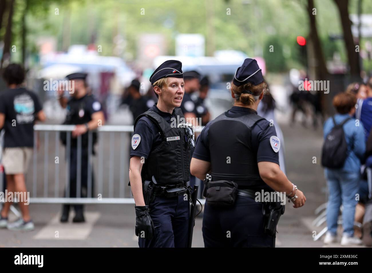 pariz-francuska-26th-july-2024-the-atmosphere-ahead-of-the-opening