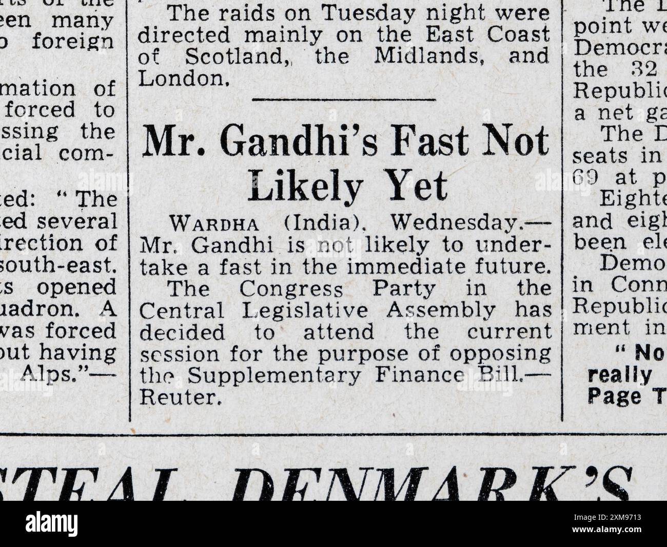 "Mr Gandhi's fast not likely yet" headline in the Daily Mail (replica), 7th November 1940, following re-election of President Roosevelt. Stock Photo