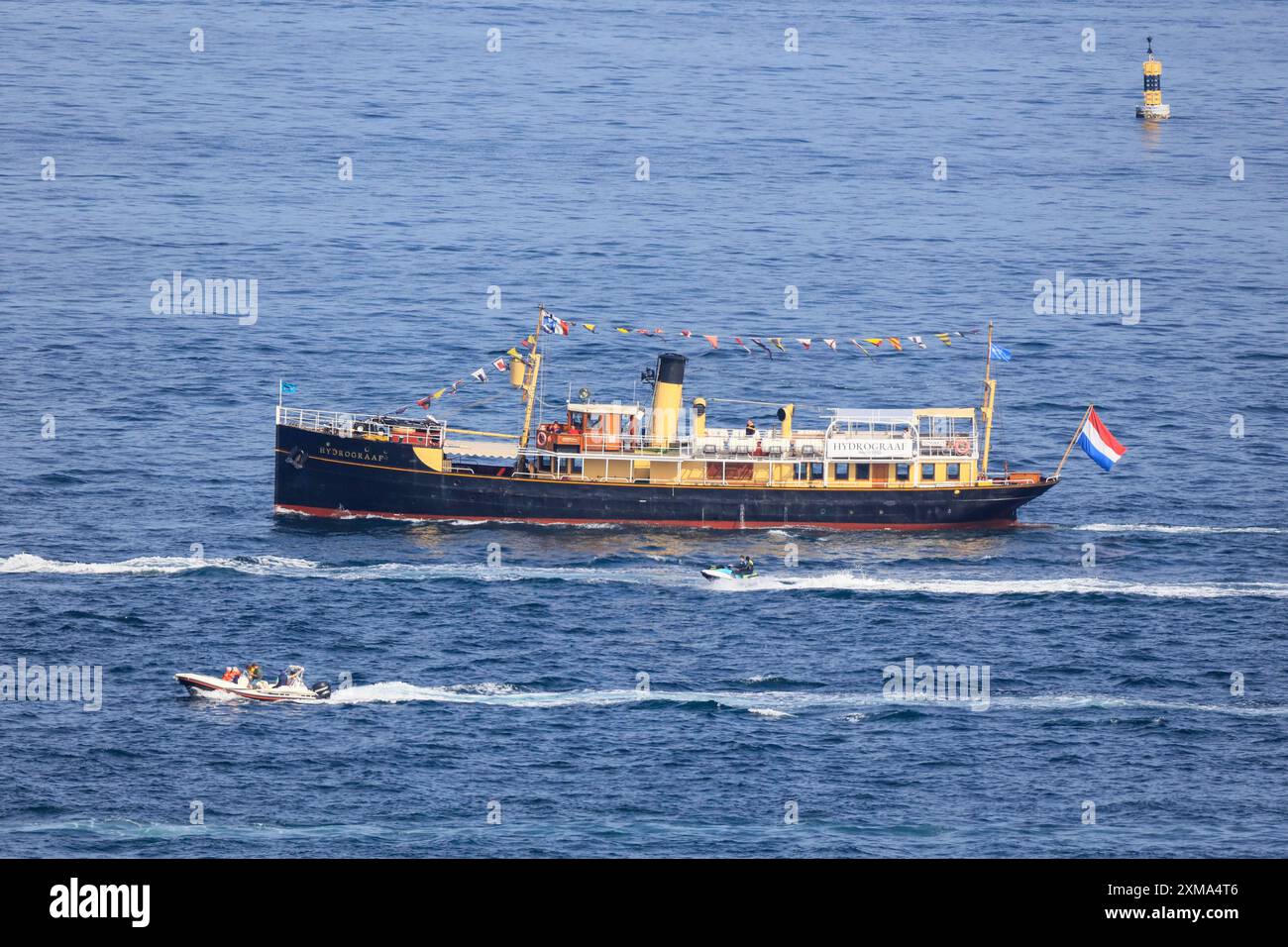 Hydrograaf, Dutch steamer built in 1910, in service for the hydrographic service of the Royal Navy until 1940, La Grande Parade, voyage of the Stock Photo