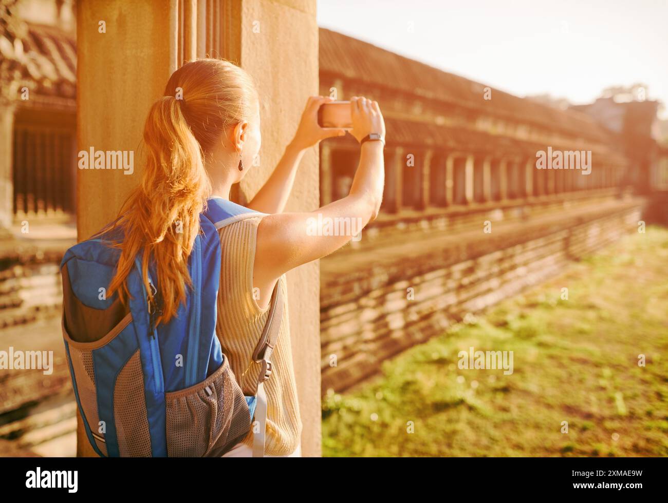 Female tourist taking a picture hi-res stock photography and images - Alamy
