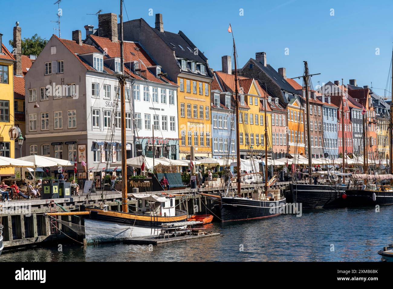 Nyhavn In The Frederiksstaden District Harbour District With Houses Nyhavn In The Frederiksstaden District Harbour District With Houses