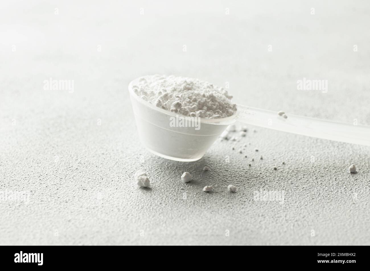 Magnesium oxide powder hi-res stock photography and images - Alamy