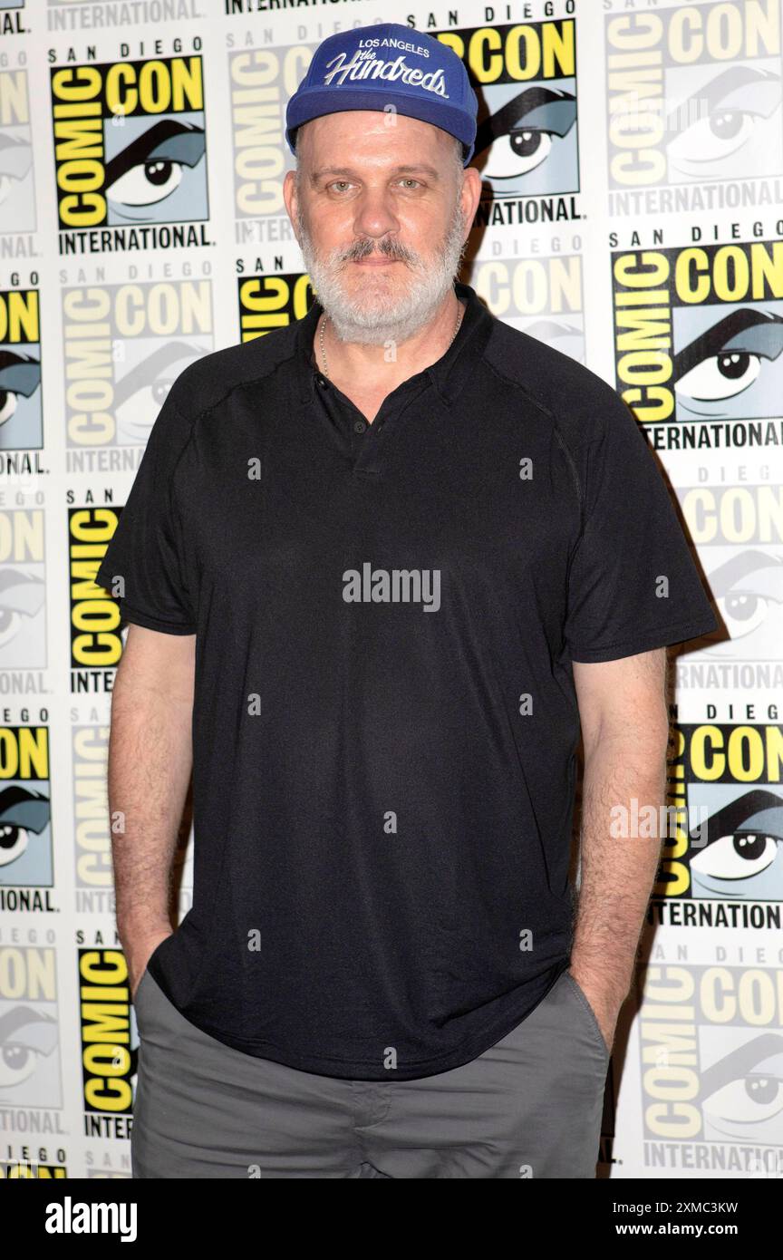 Mike OMalley beim Photocall zur 4. und letzten Staffel der TV-Serie Snowpiercer auf der San Diego Comic-Con International 2024 im Hilton Bayfront Hotel. San Diego, 26.07.2024 *** Mike OMalley at the photocall for the 4th and final season of the TV series Snowpiercer at the San Diego Comic Con International 2024 at the Hilton Bayfront Hotel San Diego, 26 07 2024 Foto:xC.xVanxWagonerx/xFuturexImagex snowpiercer 4703 Stock Photo