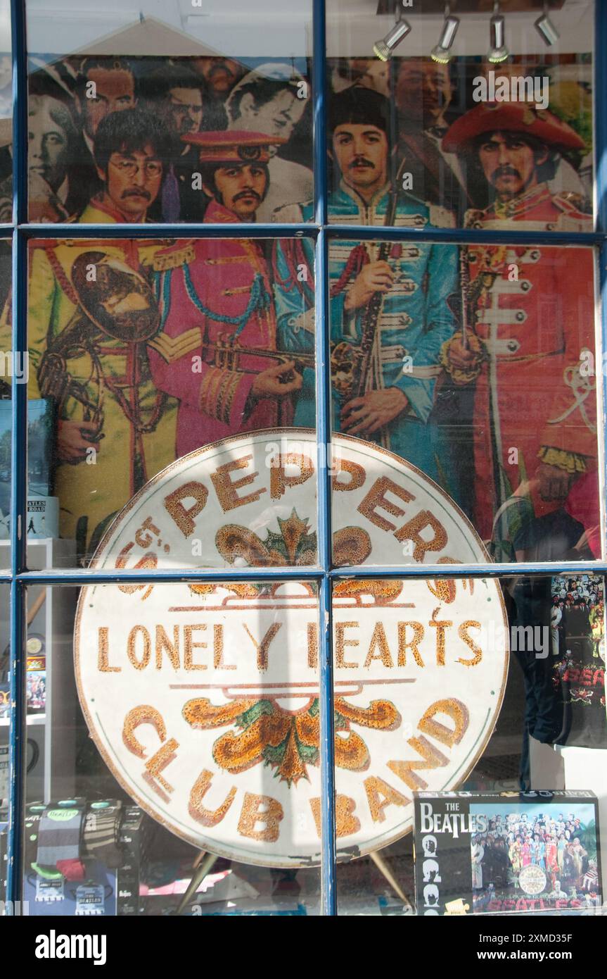 Shop Window, London Beatles Store, Baker Street, City of Westminster; London, England, UK Shop