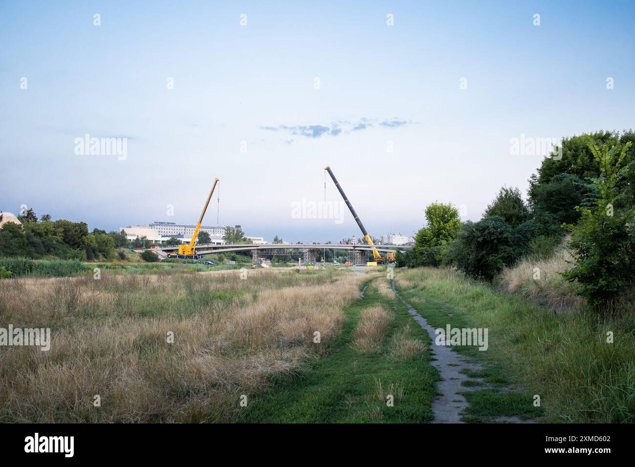 Bridge building process hi-res stock photography and images - Alamy