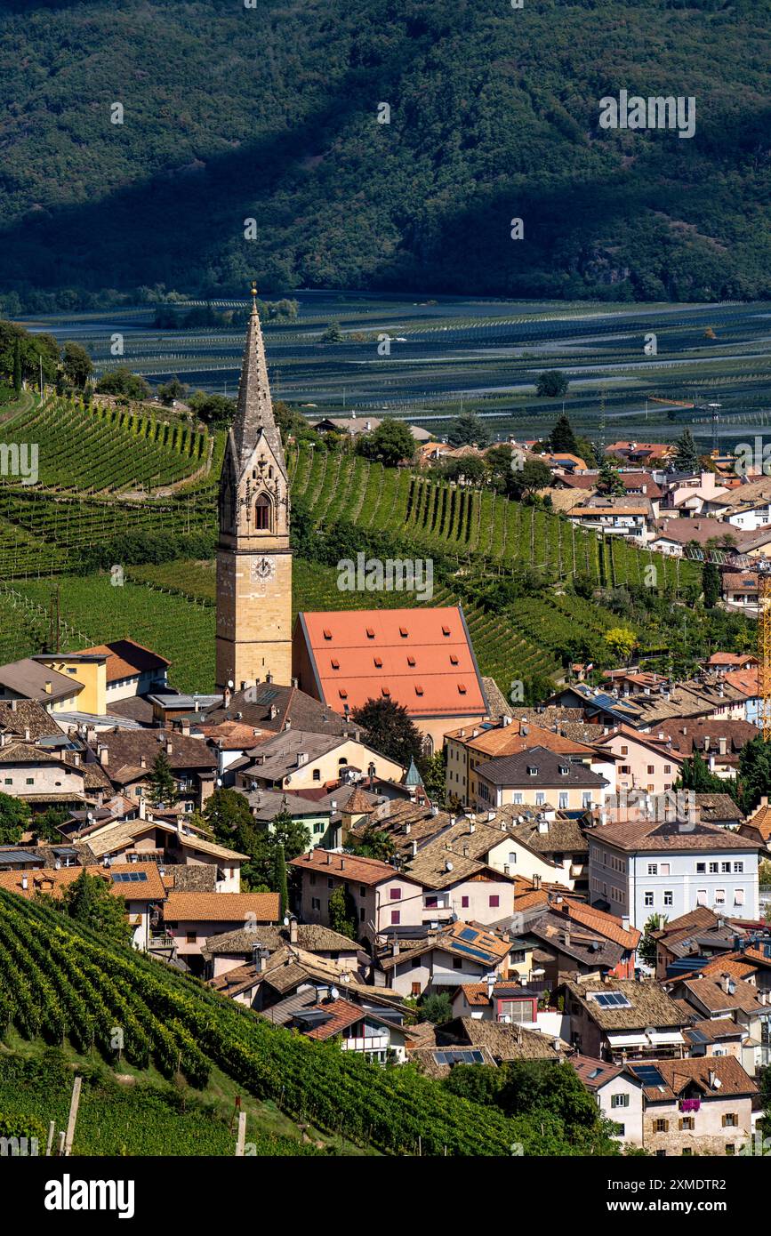 The Village Of Tramin On The Wine Route In South Tyrol Wine growing The Village Of Tramin On The Wine Route In South Tyrol Wine growing