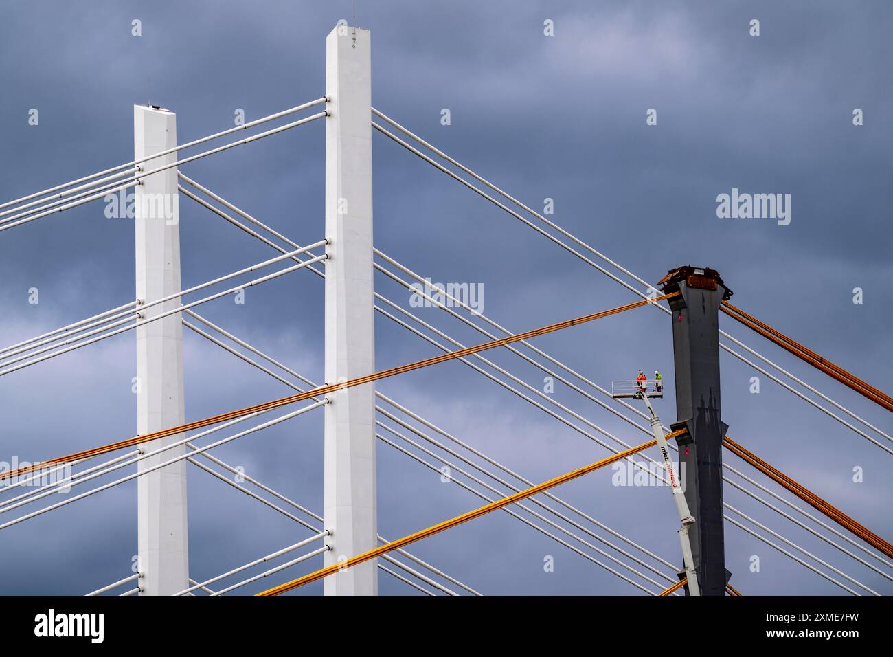 Demolition Using Wire Ropes The new Rhine bridge Neuenkamp, the A40, white pillar ropes, and the ...