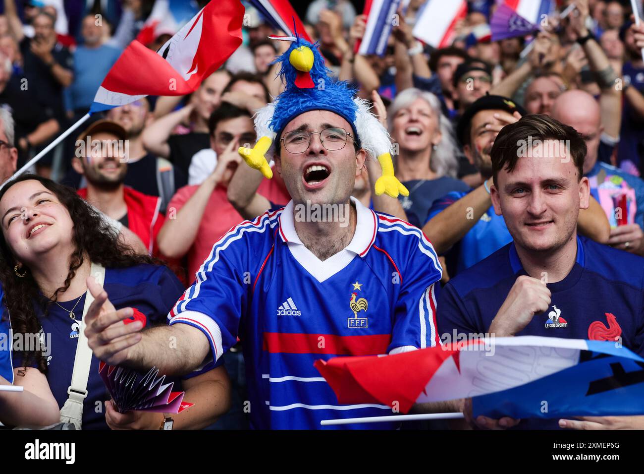 PARIS, FRANCE - JULY 27: French fans celebrate during the Paris 2024 ...