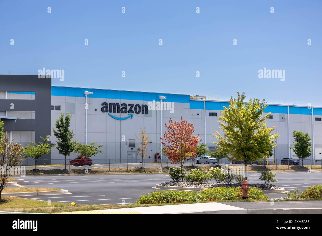 Amazon Distribution Warehouse located in Sparrows Point Baltimore MD ...