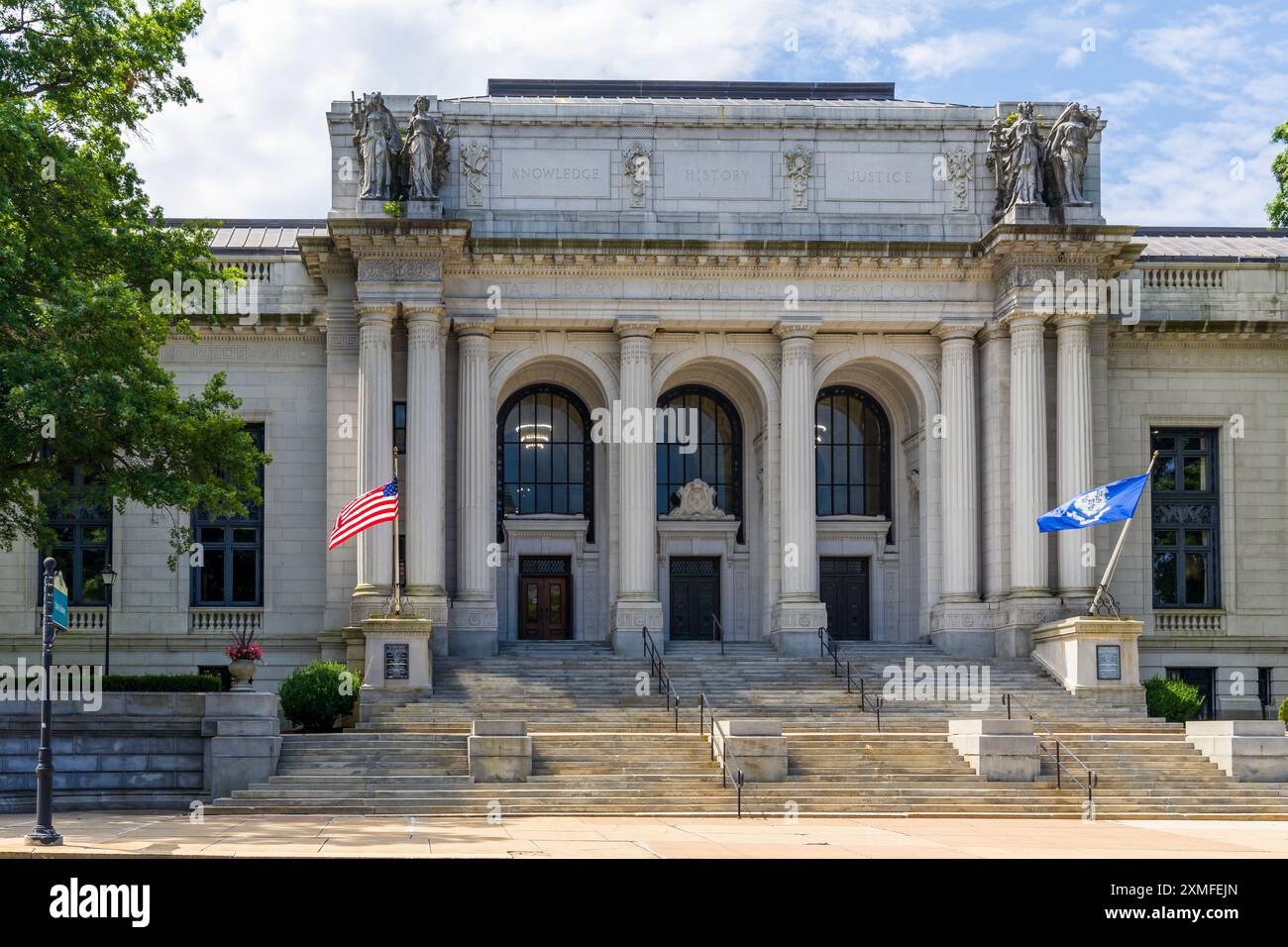New state library hi-res stock photography and images - Alamy