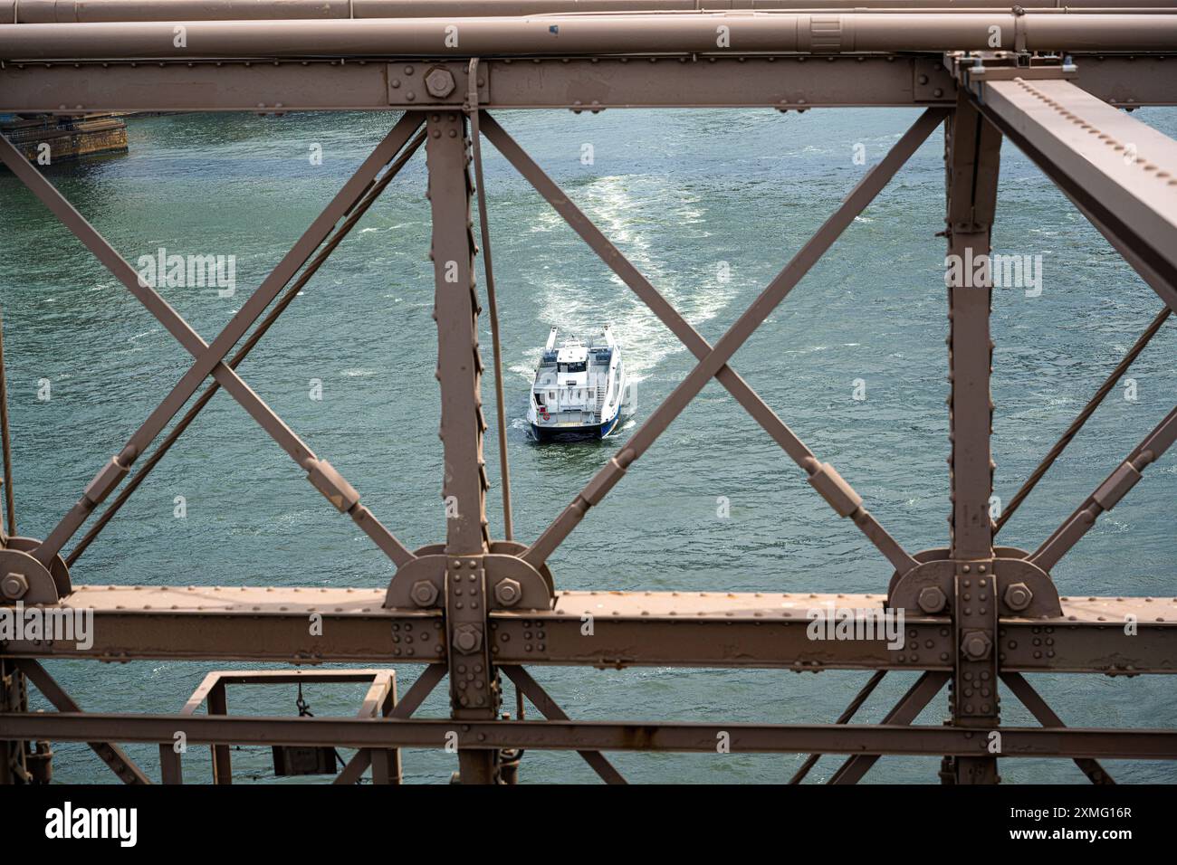 Bridge Railing Shot View through bridge railing hi-res stock photography and images - Alamy