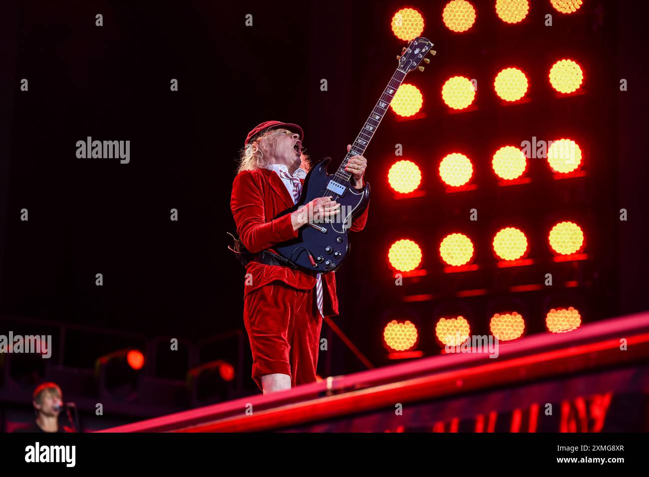 Angus young ac dc hi-res stock photography and images - Alamy
