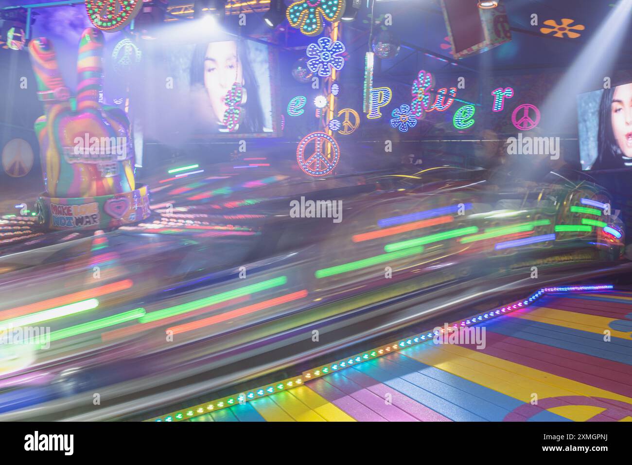 Fast carousel hi-res stock photography and images - Alamy