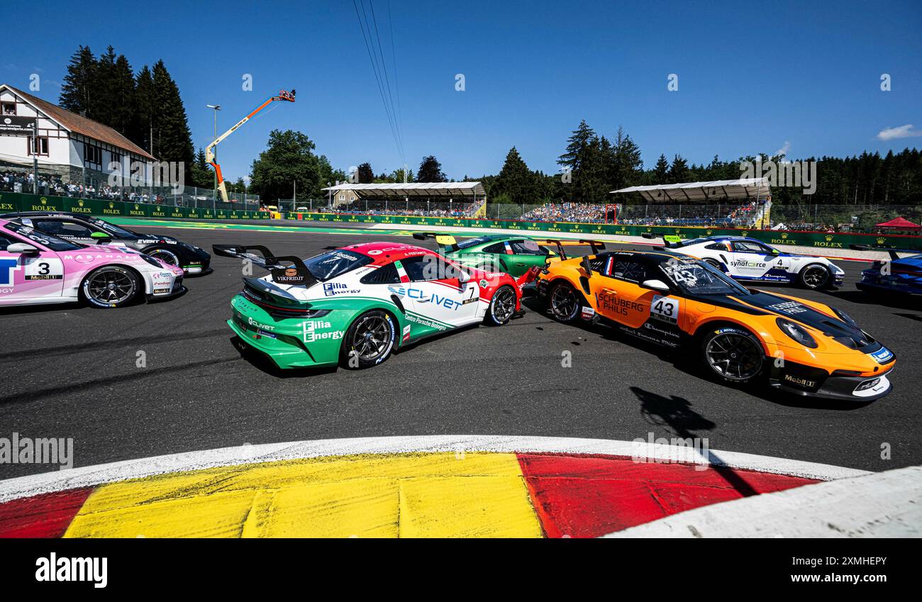 Spa-Francorchamps, Belgium. 28th July, 2024. Start, #7 Aldo Festante (I, Dinamic Motorsport), #43 Flynt Schuring (NL, Proton Huber Competition), Porsche Mobil 1 Supercup at Circuit de Spa-Francorchamps on July 28, 2024 in Spa-Francorchamps, Belgium. (Photo by HOCH ZWEI) Credit: dpa/Alamy Live News Stock Photo