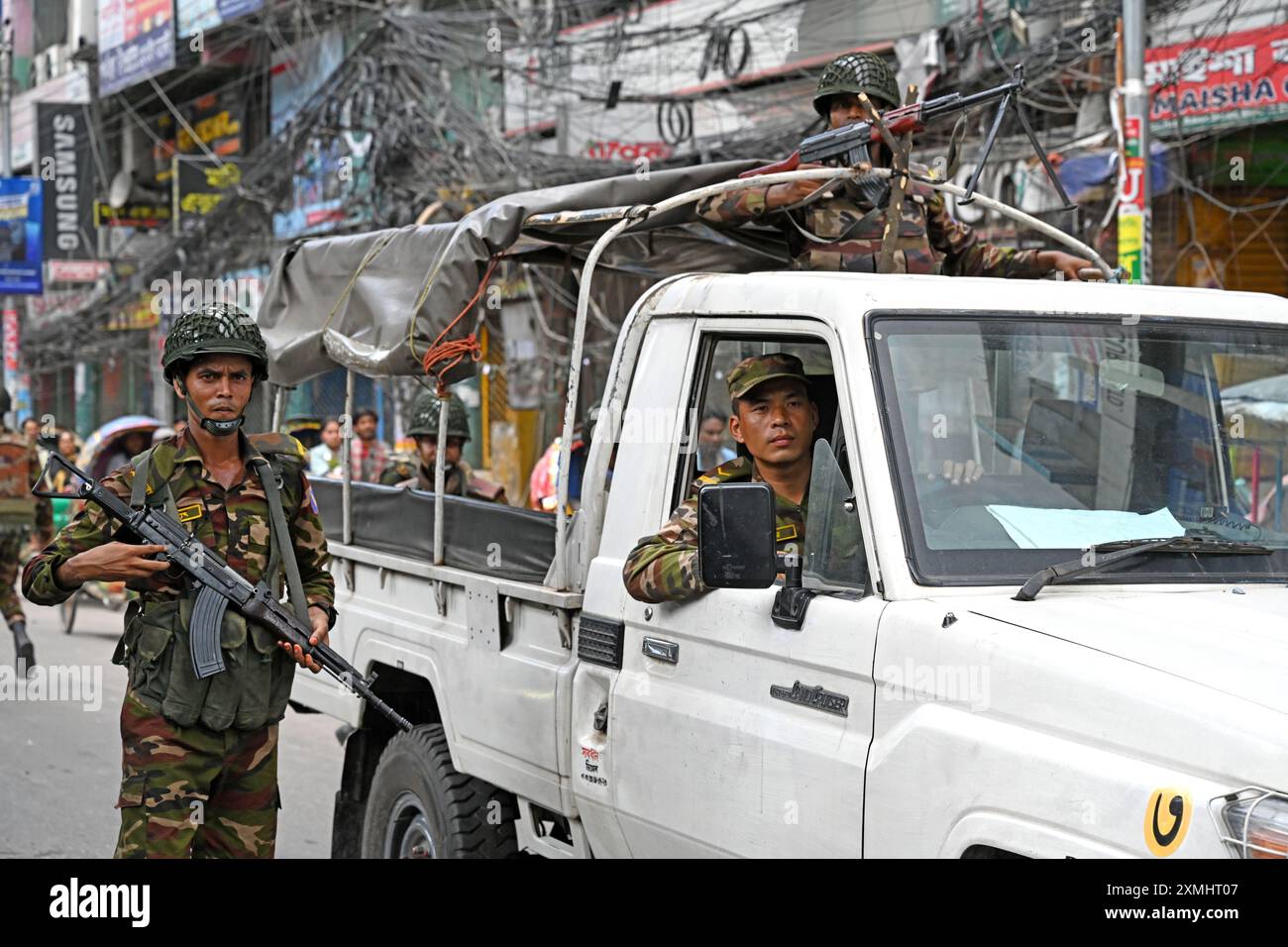 Bangladesh army soldiers are patrolling on the streets following a ...