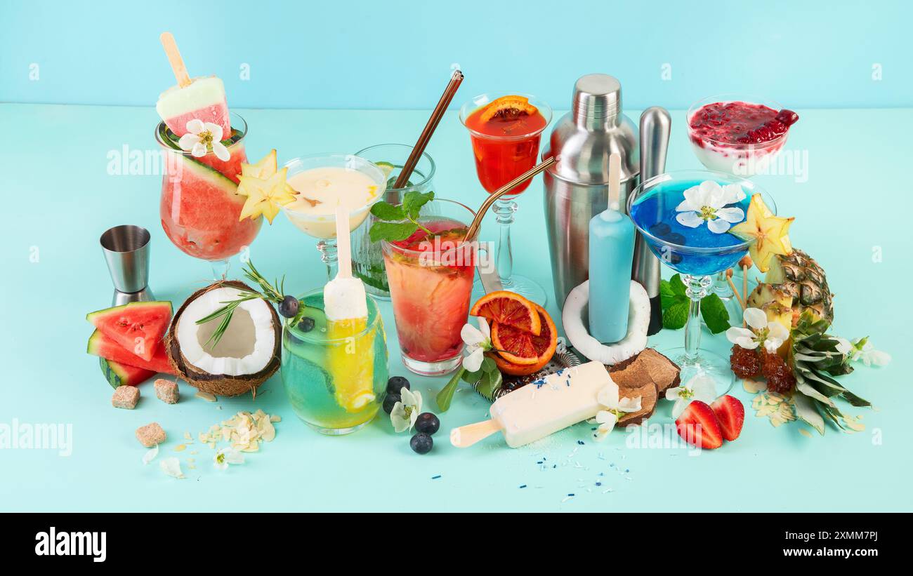 Set summer classic tropical hi-res stock photography and images - Alamy