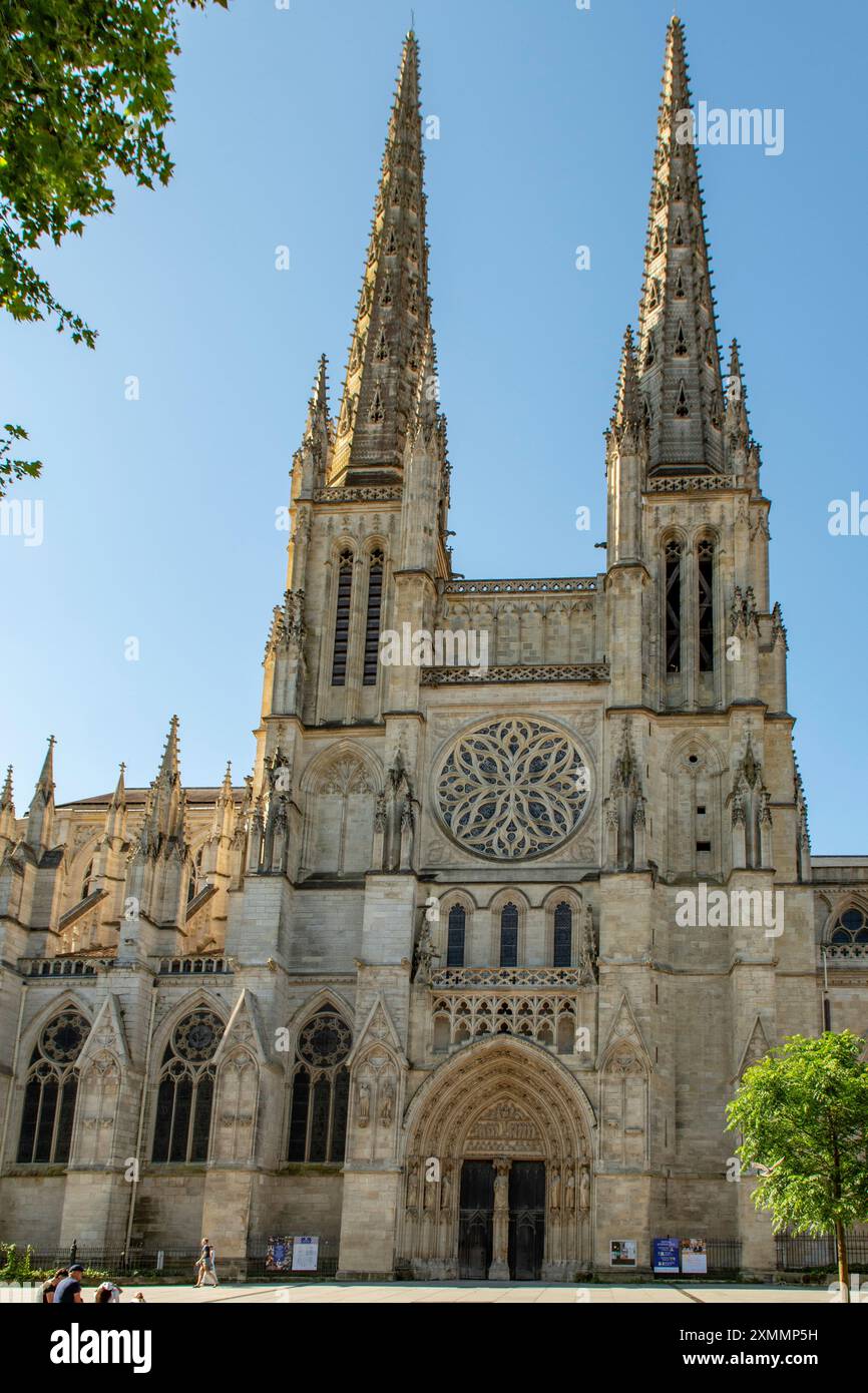 cathedrale-st-andre-bordeaux-nouvelle-aquitaine-france-stock-photo