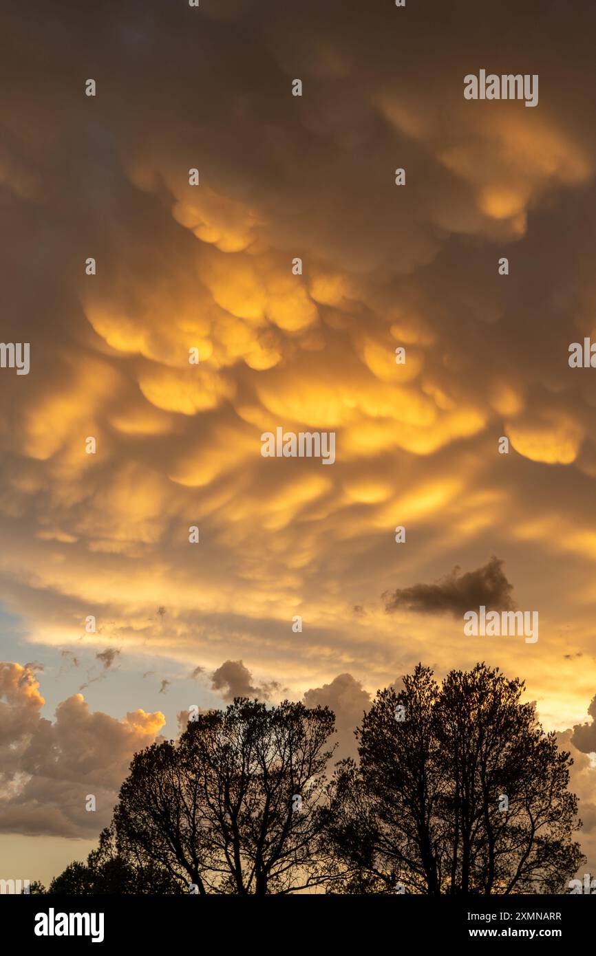 Beautiful Northern Arizona Sunset Sky Stock Photo - Alamy
