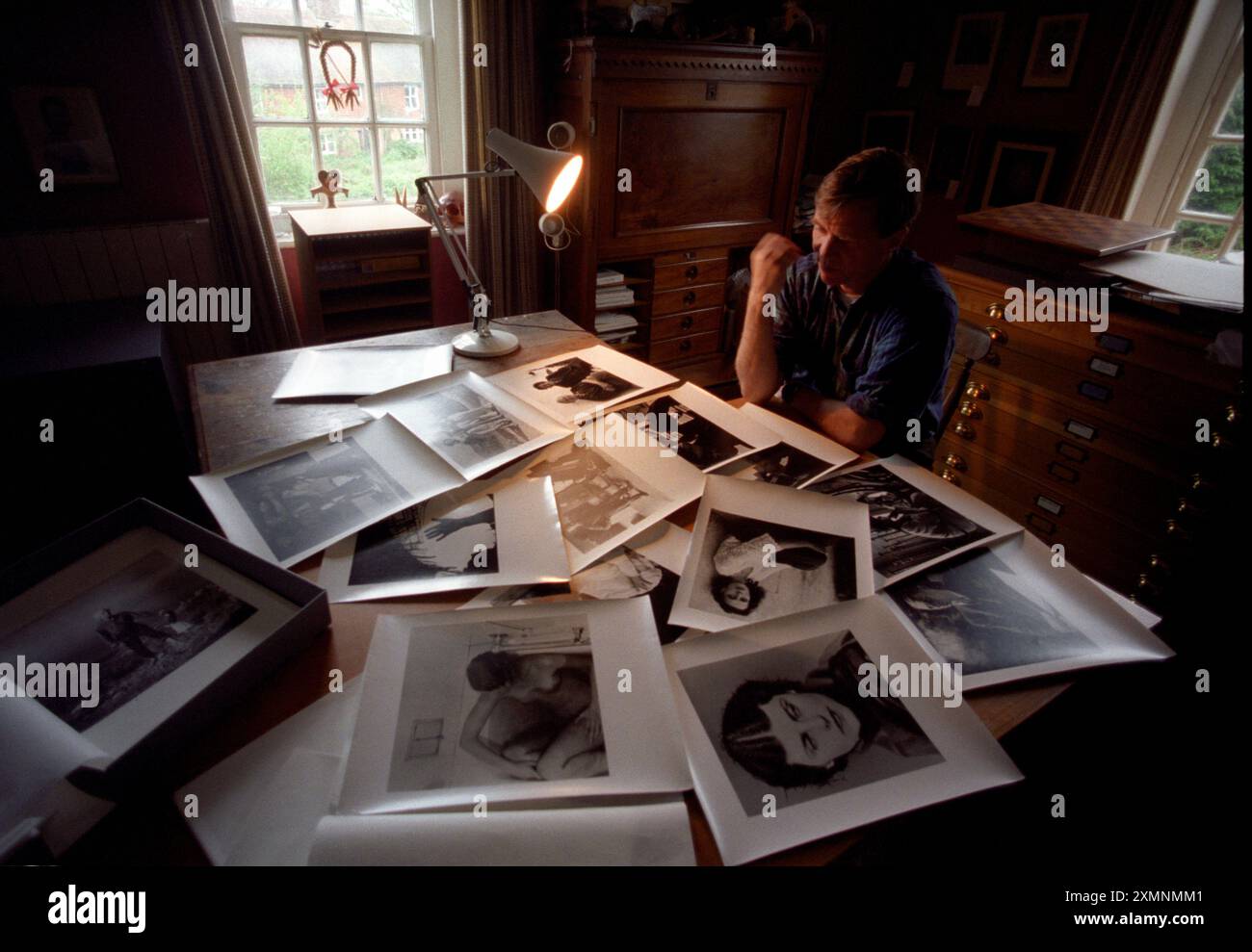 Lee Miller Archive Antony Penrose only son of the photographer Lee ...