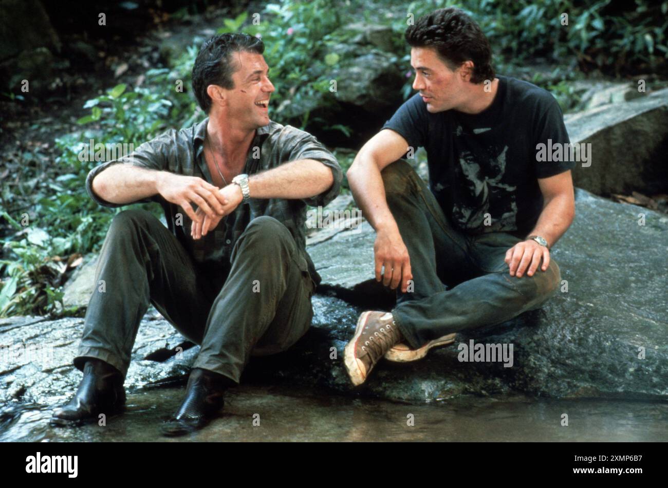 Air America Year : 1990 USA Director : Roger Spottiswoode Mel Gibson, Robert Downey Jr. Stock Photo