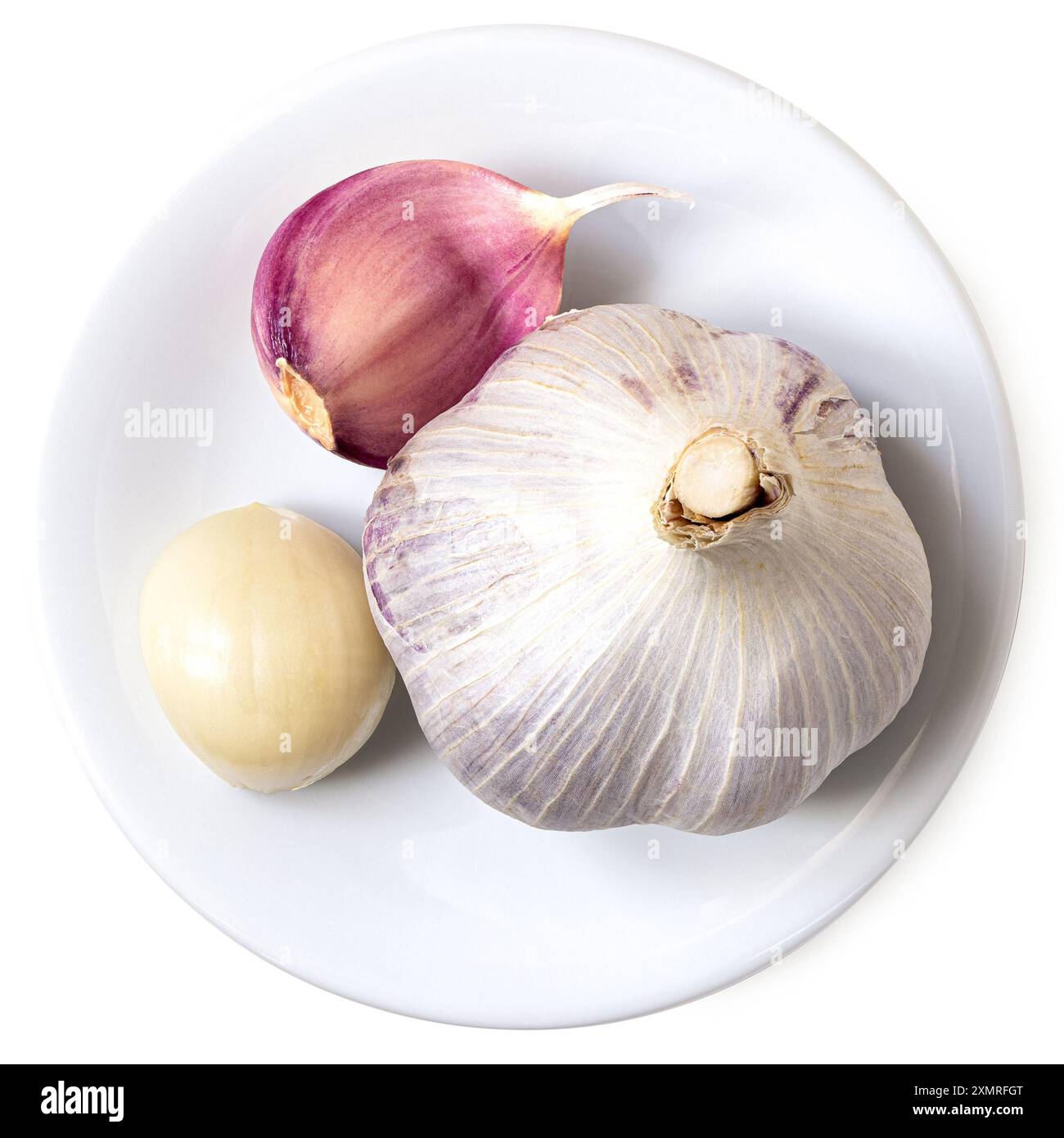 Peeled garlic cloves on white hi-res stock photography and images - Alamy