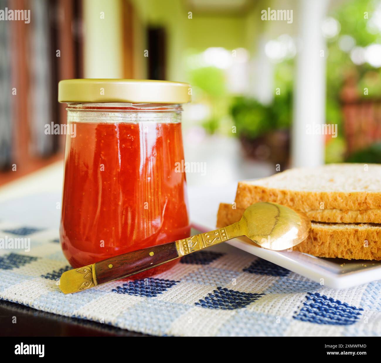 Strawberry jam jar fruit spread hi-res stock photography and images - Alamy