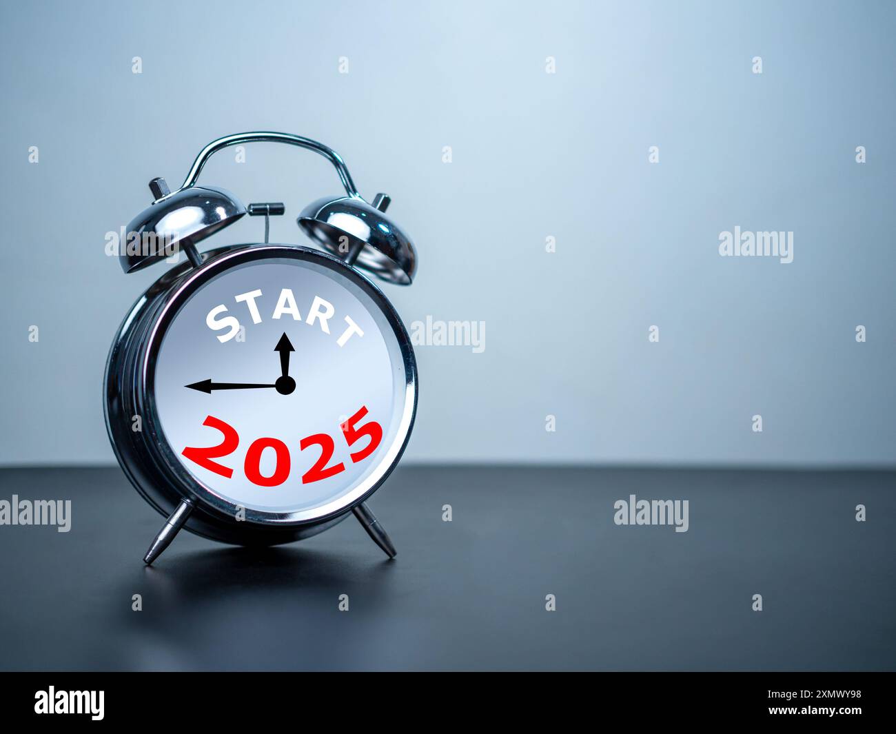 2025 year end countdown hi-res stock photography and images - Alamy