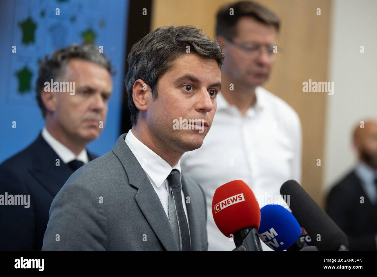 Gabriel Attal heatwave school closure press conference Bridging the Gap: Private Sector Adaptation