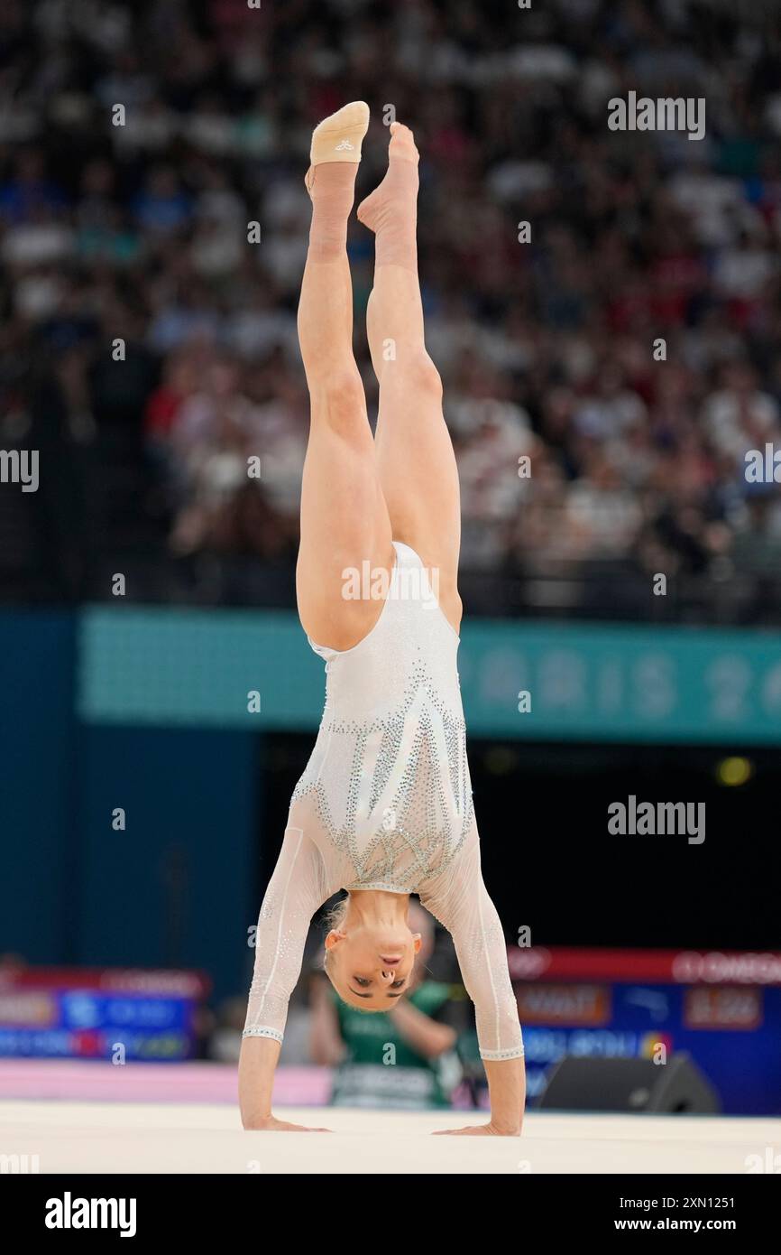 Alice D'Amato, of Italy, performs on the floor during the women's ...