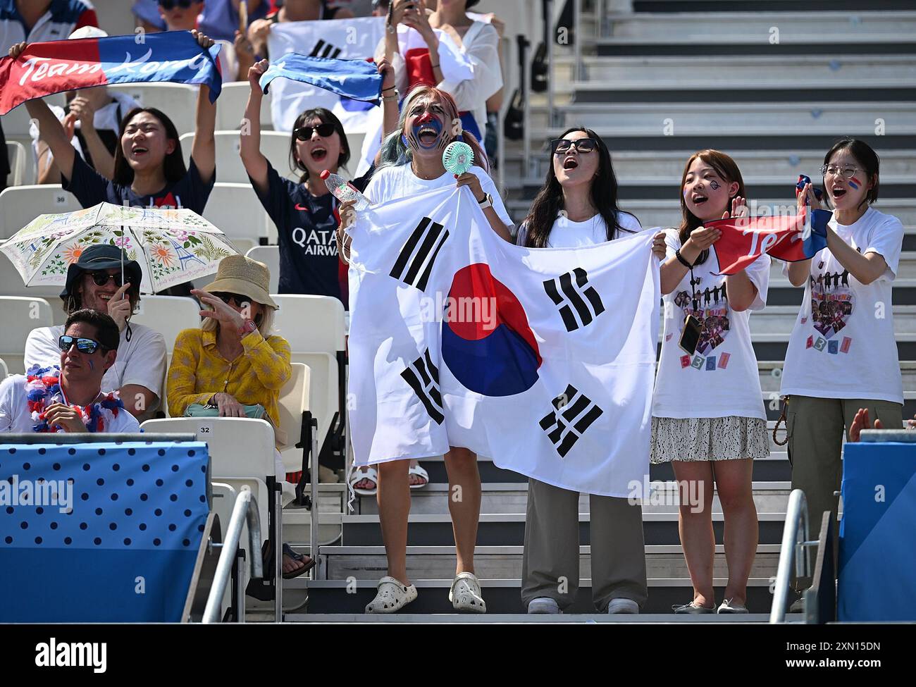 Paris, France. 30th July, 2024. Spectators cheer for South Korea at the ...
