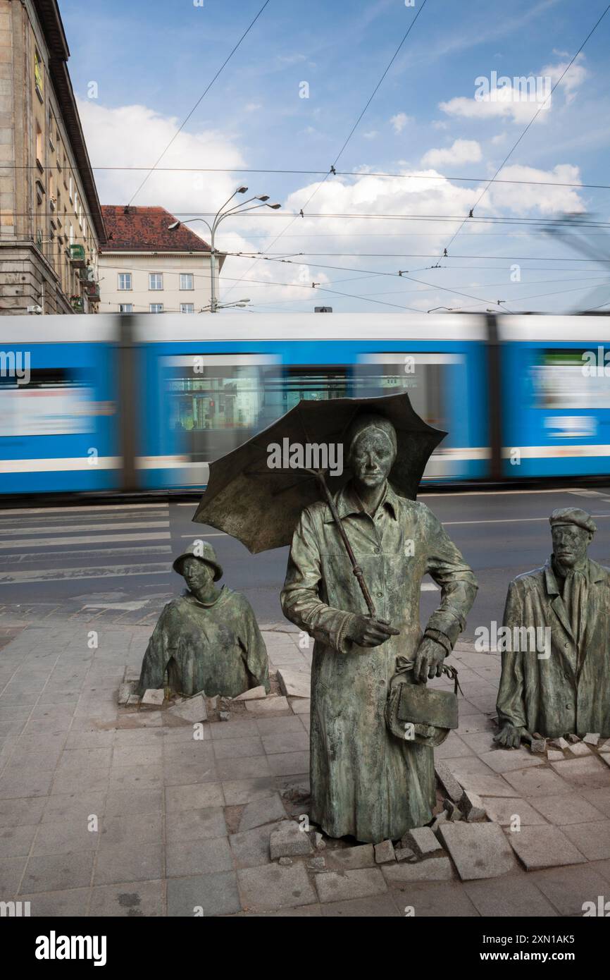 Passage, monument of the Anonymous Passersby, at the intersection of Piłsudski and Świdnicka in Wroclaw in Poland in Europe Stock Photo