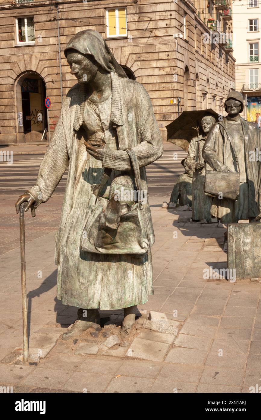 Passage, monument of the Anonymous Passersby, at the intersection of Piłsudski and Świdnicka in Wroclaw in Poland in Europe Stock Photo