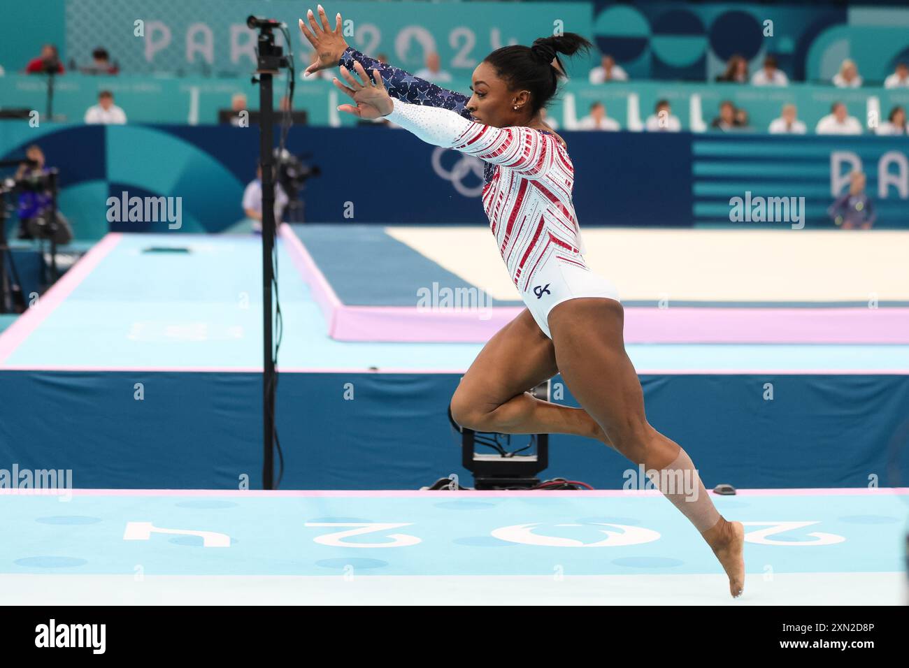 Simone Less Running Paris, France, 30 July, 2024. Simone Biles of USA runs to the Vault ...