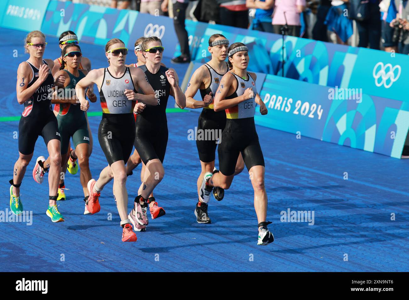 Lisa Run Lisa tertsch triathlon hi-res stock photography and images - Alamy