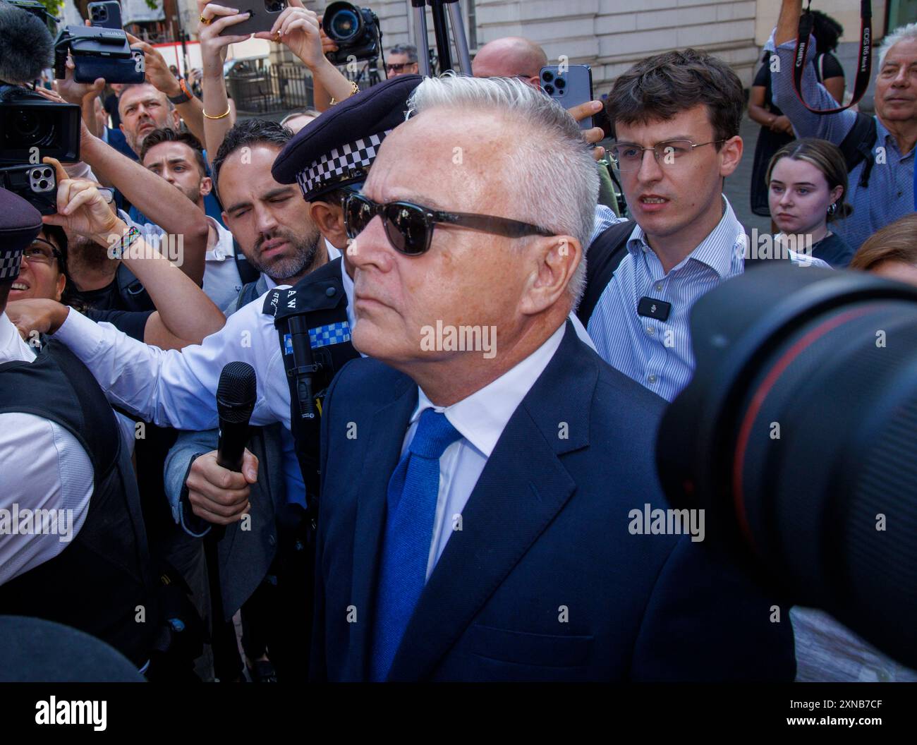 Huw Edwards At Wesminster Magistrates Court Hi res Stock Photography 