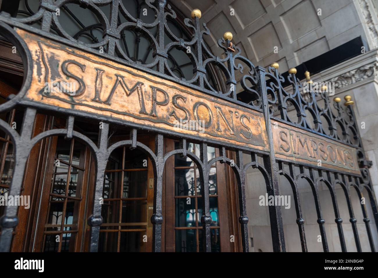 Simpson's in the Strand restaurant, attached to the Savoy Hotel. Historic main dining room entrance. Classic British club. Closed since Covid Stock Photo