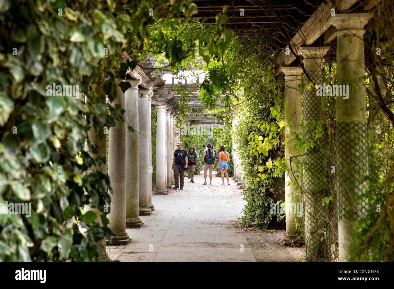 The Hill Garden and Pergola, Hampstead Heath, London, Uk Stock Photo ...