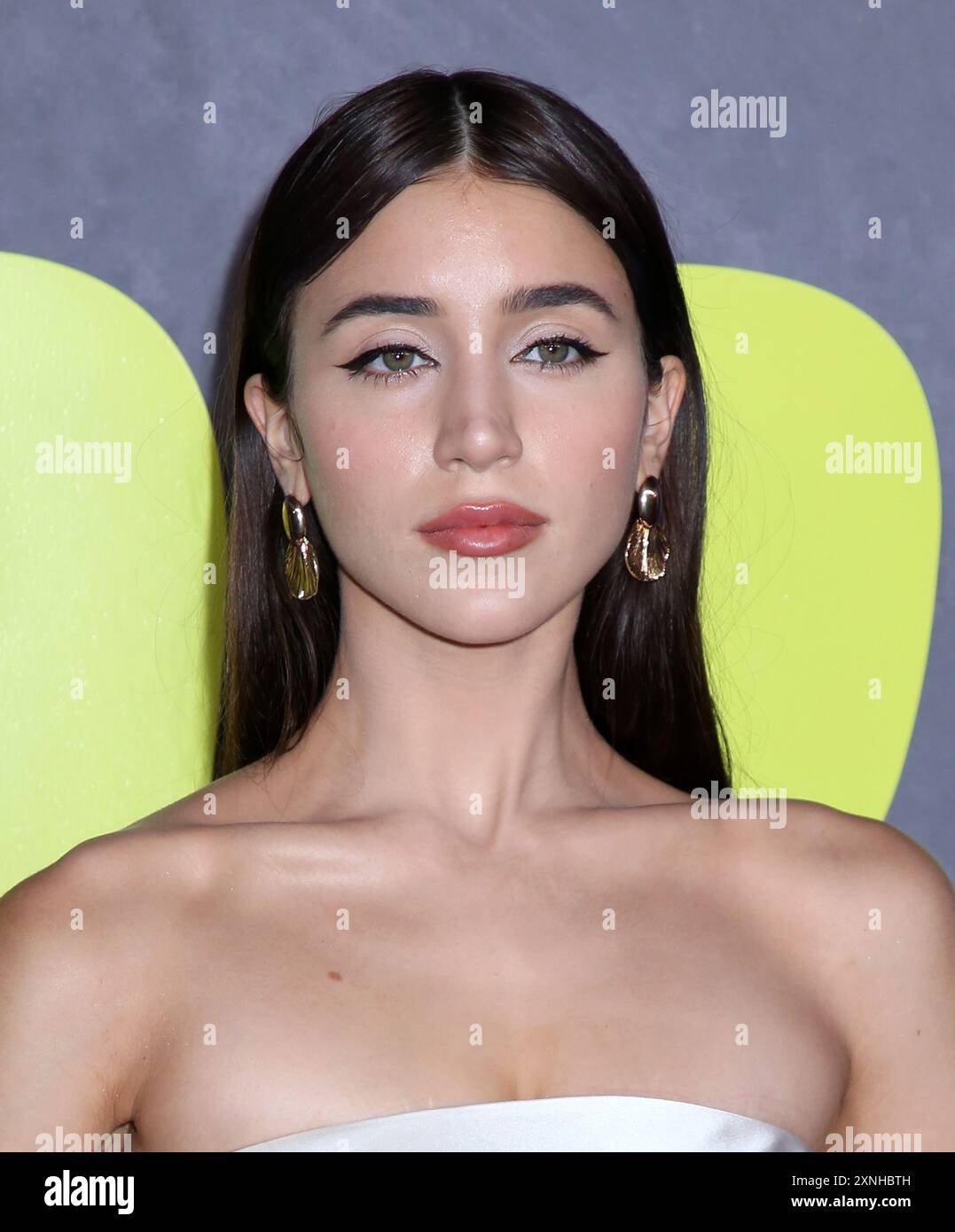 Caylee Cowan red carpet