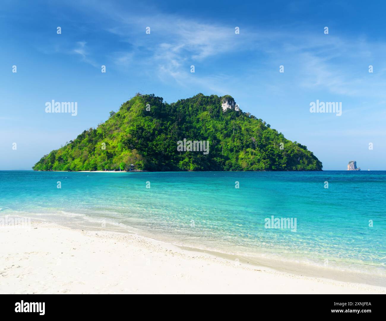 Clear water and blue sky Stock Photo - Alamy