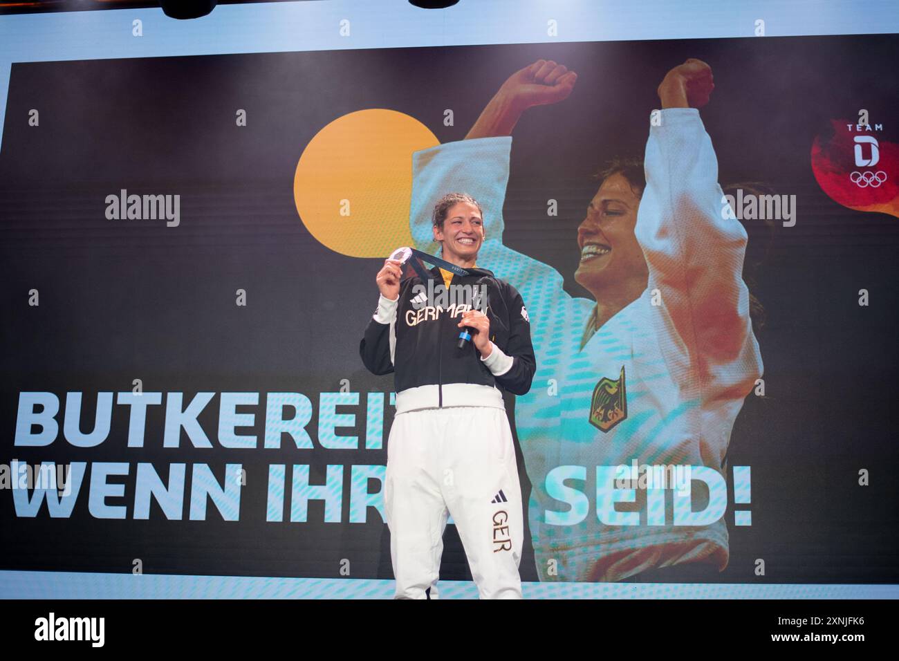 BUTKEREIT Miriam (Deutschland, Judo) wird fuer ihre Silbermedaille