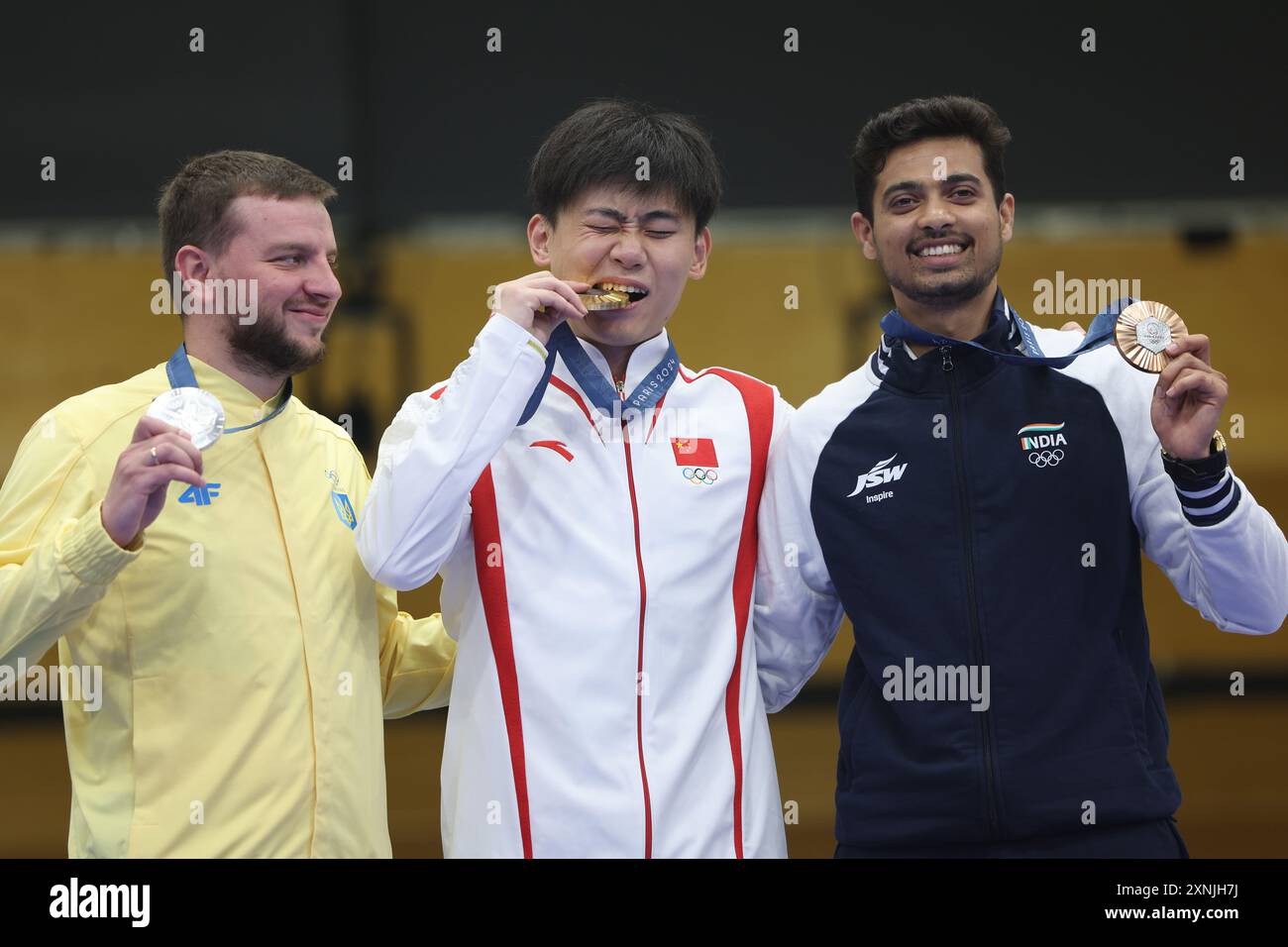 Chateauroux, France. 1st Aug, 2024. Gold medalist Liu Yukun (C) of ...