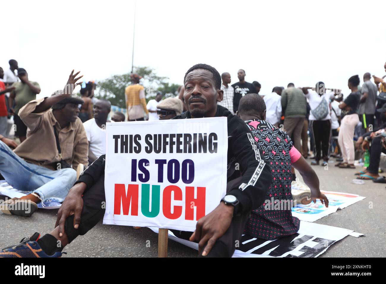End bad governance protest hi-res stock photography and images - Alamy