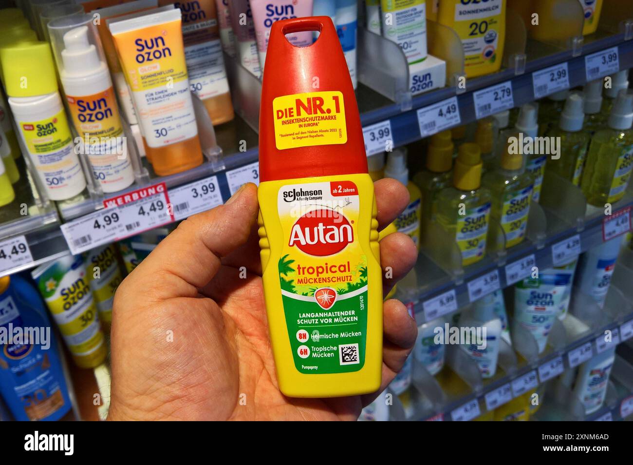Autan Tropical Mückenschutz der SC Johnson GmbH. Foto: Insektenschutz für die Haut, insbesondere gegen heimische und tropische Mücken *** Autan Tropical mosquito repellent from SC Johnson GmbH Photo Insect repellent for the