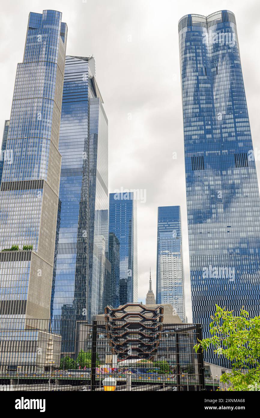 Hudson Yards skycrapers from the High Line Stock Photo - Alamy