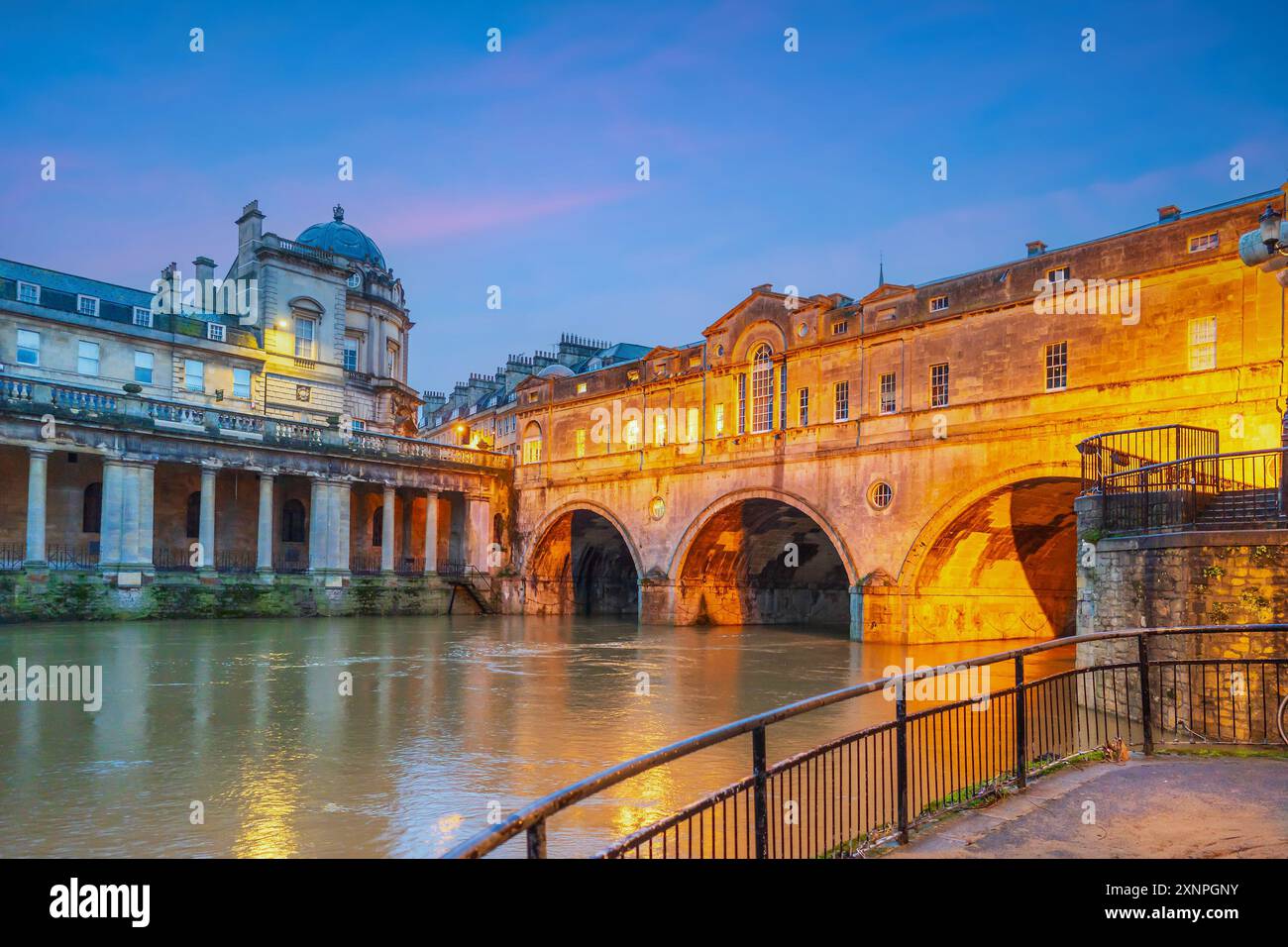 Pulteney Bridge spanning the River Avon, in Bath England, UNESCO World ...