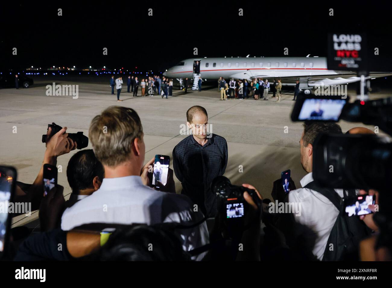 Prince Georges County, United States. 01st Aug, 2024. Jounalist Evan Gershkovich speaks to the media after he was recently released from a Russian prison in a prisoner swap at Joint Base Andrews on August 1, 2024 in Prince Georges County, MD. Evan Gershkovich was one of three American citizens who had been wrongfully detained in Russian prisons accused of spreading false information, espionage and other charges. Photo by Jemal Countess/UPI. Credit: UPI/Alamy Live News Stock Photo