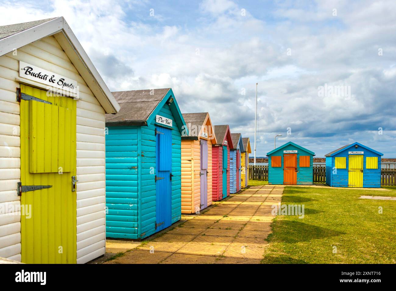 Multi coloured sheds hi-res stock photography and images - Alamy