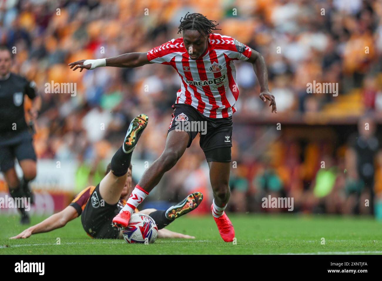 Bradford, UK, 30th July 2024.Sunderland's Romaine Mundle, During Bradford City Vs Sunderland Pre-Season Friendly, Valley Parade, Bradford, UK Stock Photo