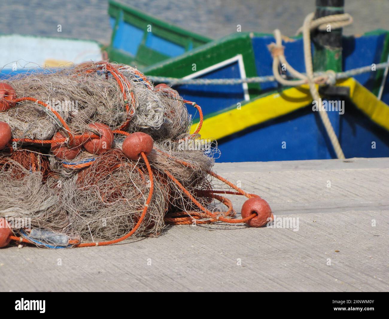fishing nets and ropes Stock Photo - Alamy